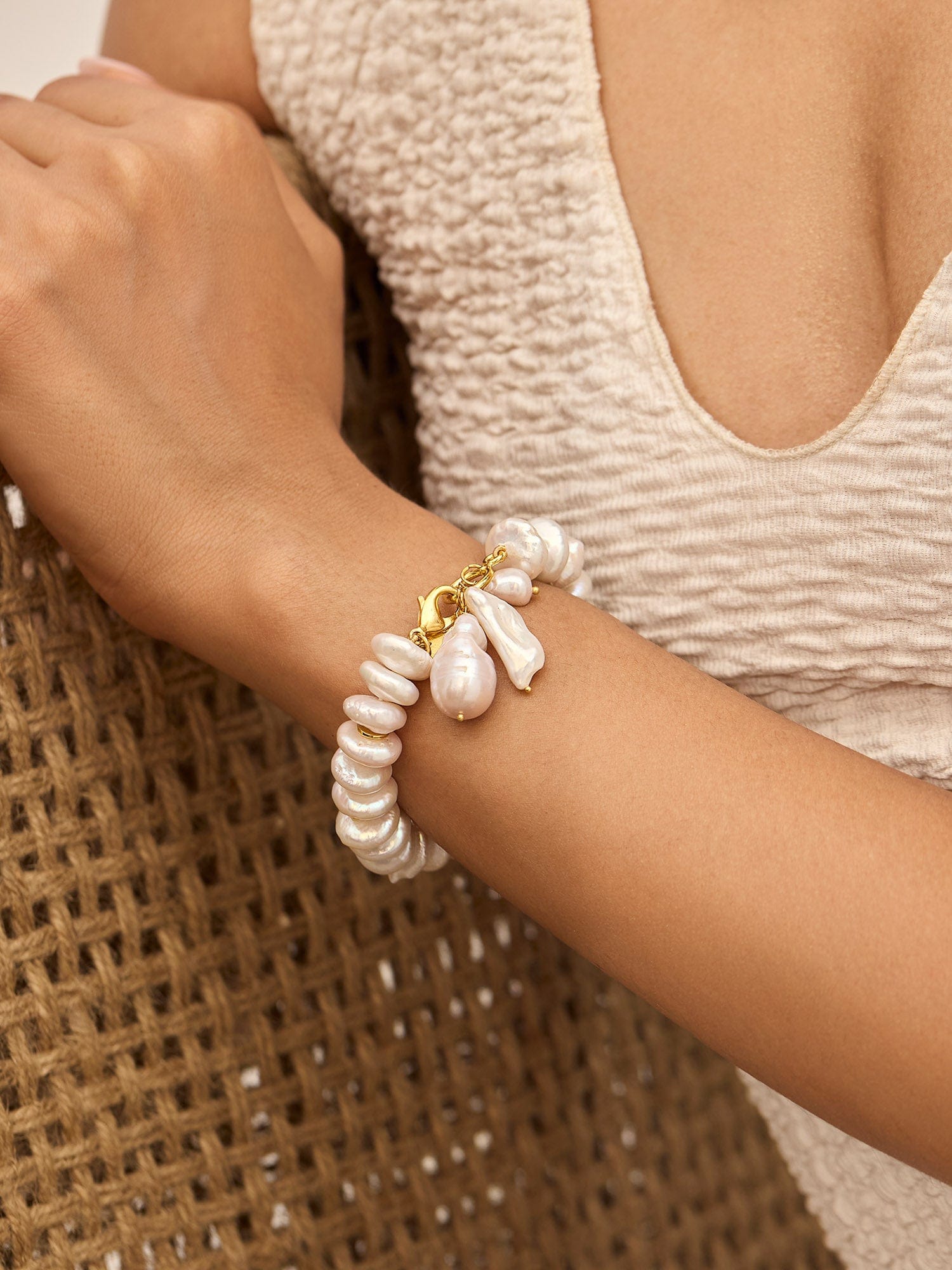 Pearlcrest bracelet