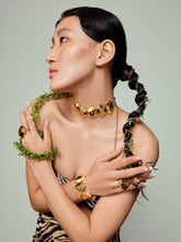 Pebble stack choker