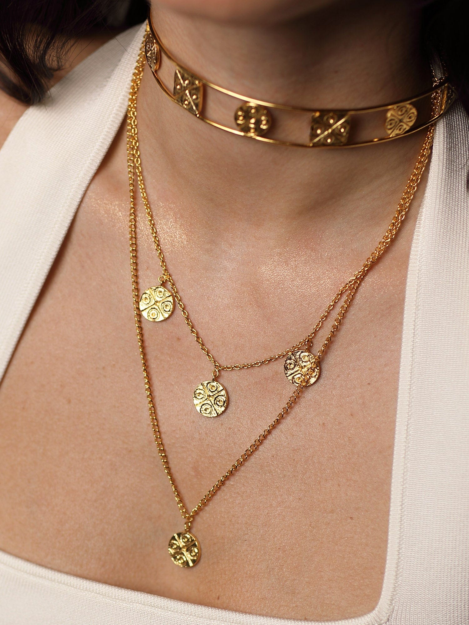 Conseal necklace