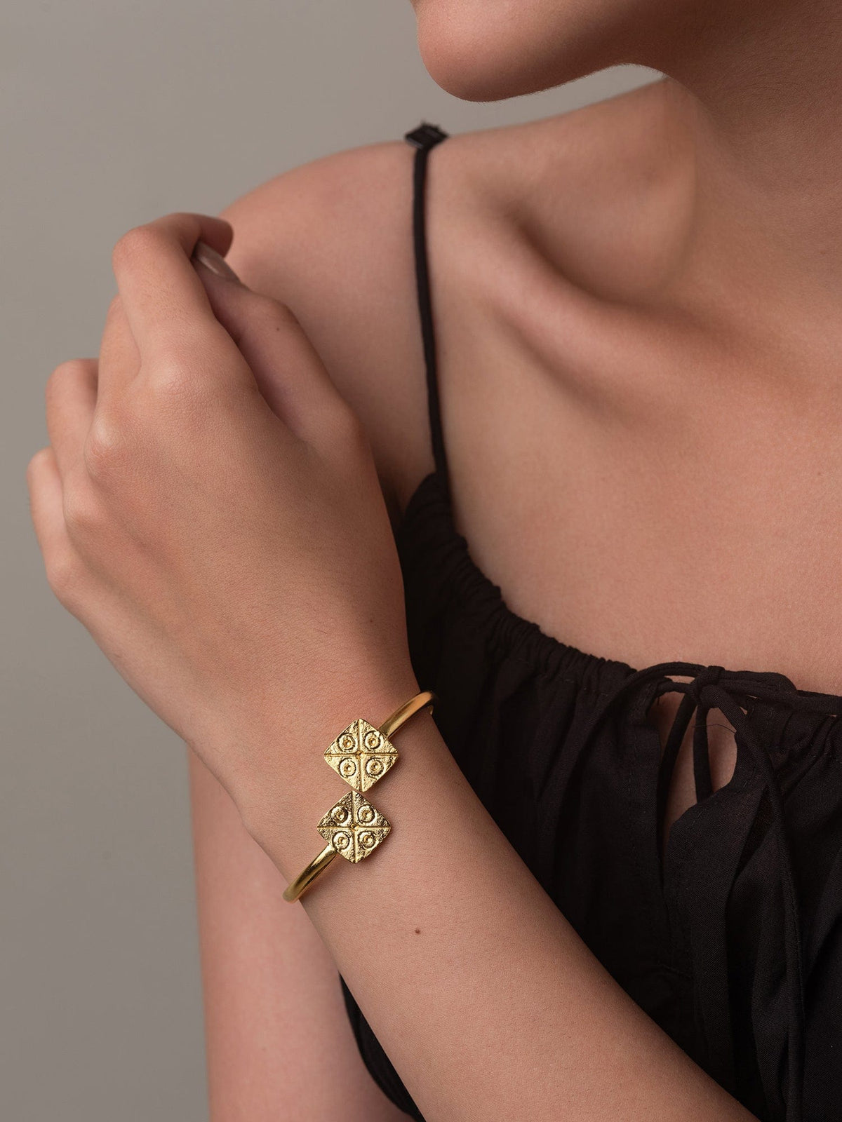 Mudra bracelet