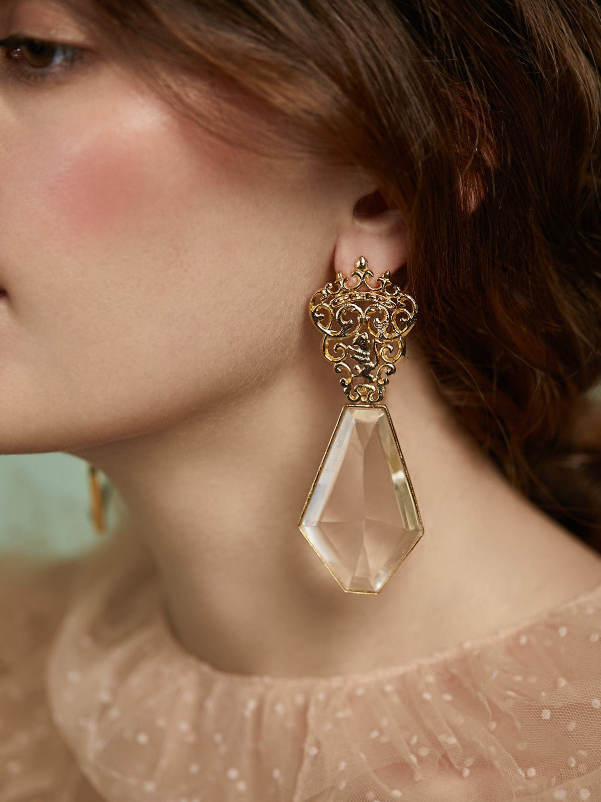 Marguerite crystal earrings