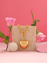 Chunky heart necklace