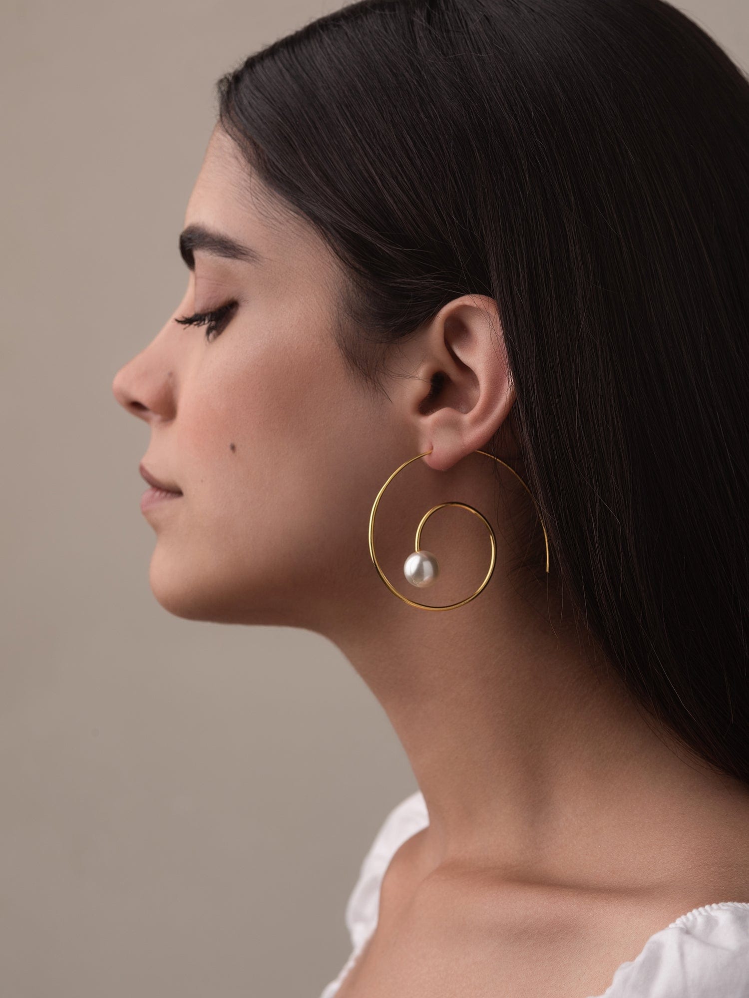 Swirl Pearl earrings