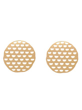 Astrid studs