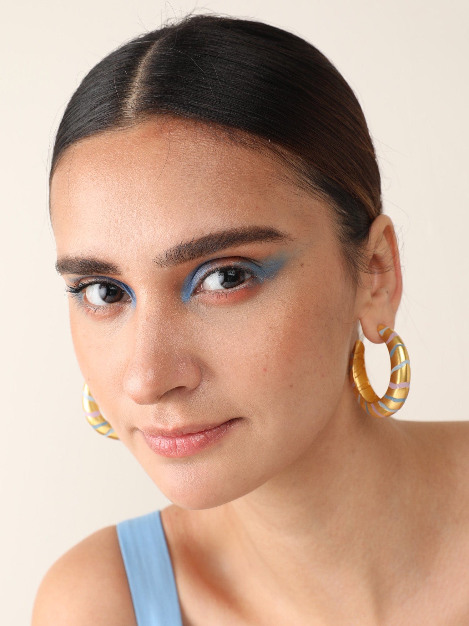 Lucia hoops