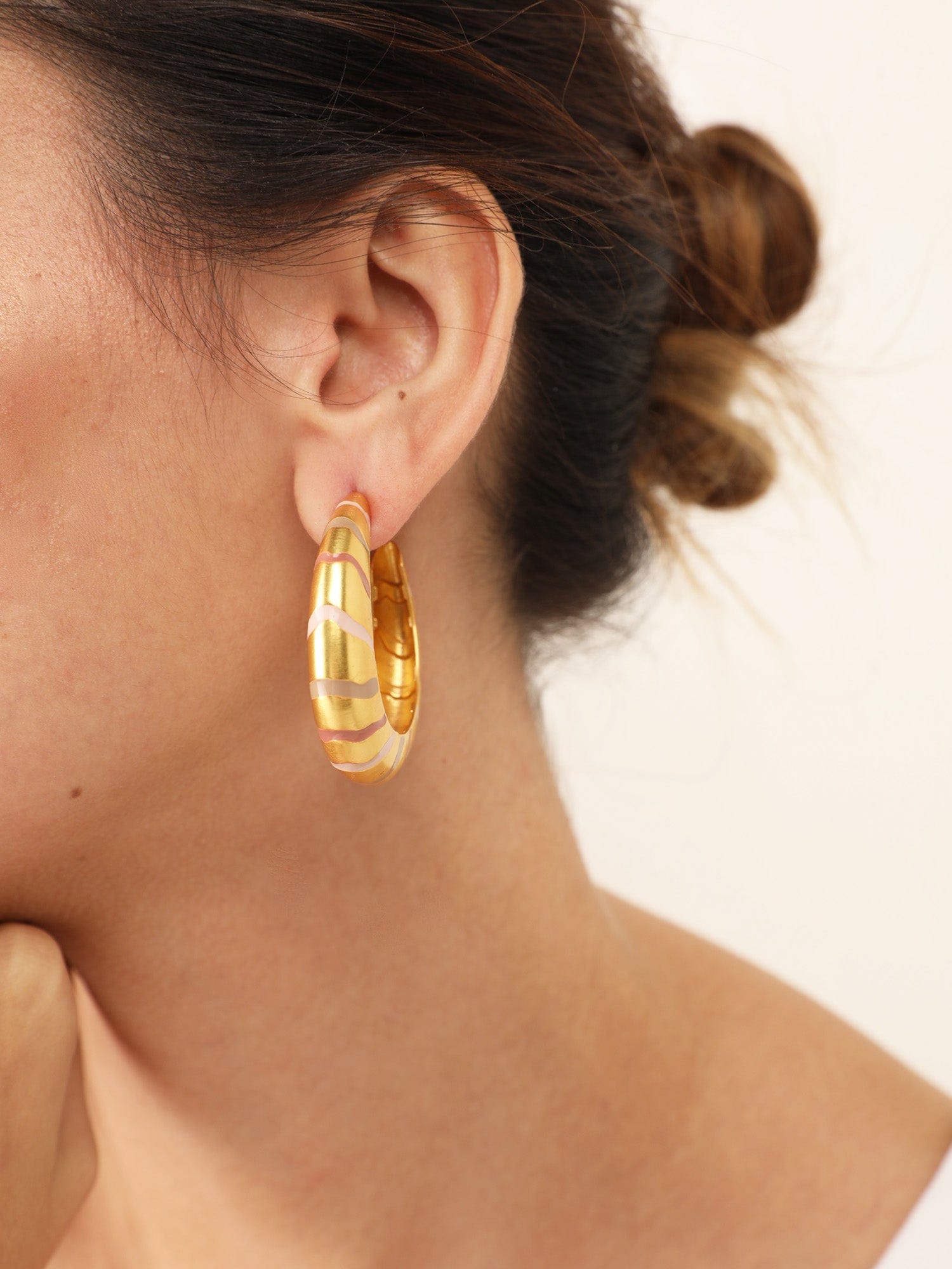 Lucia hoops