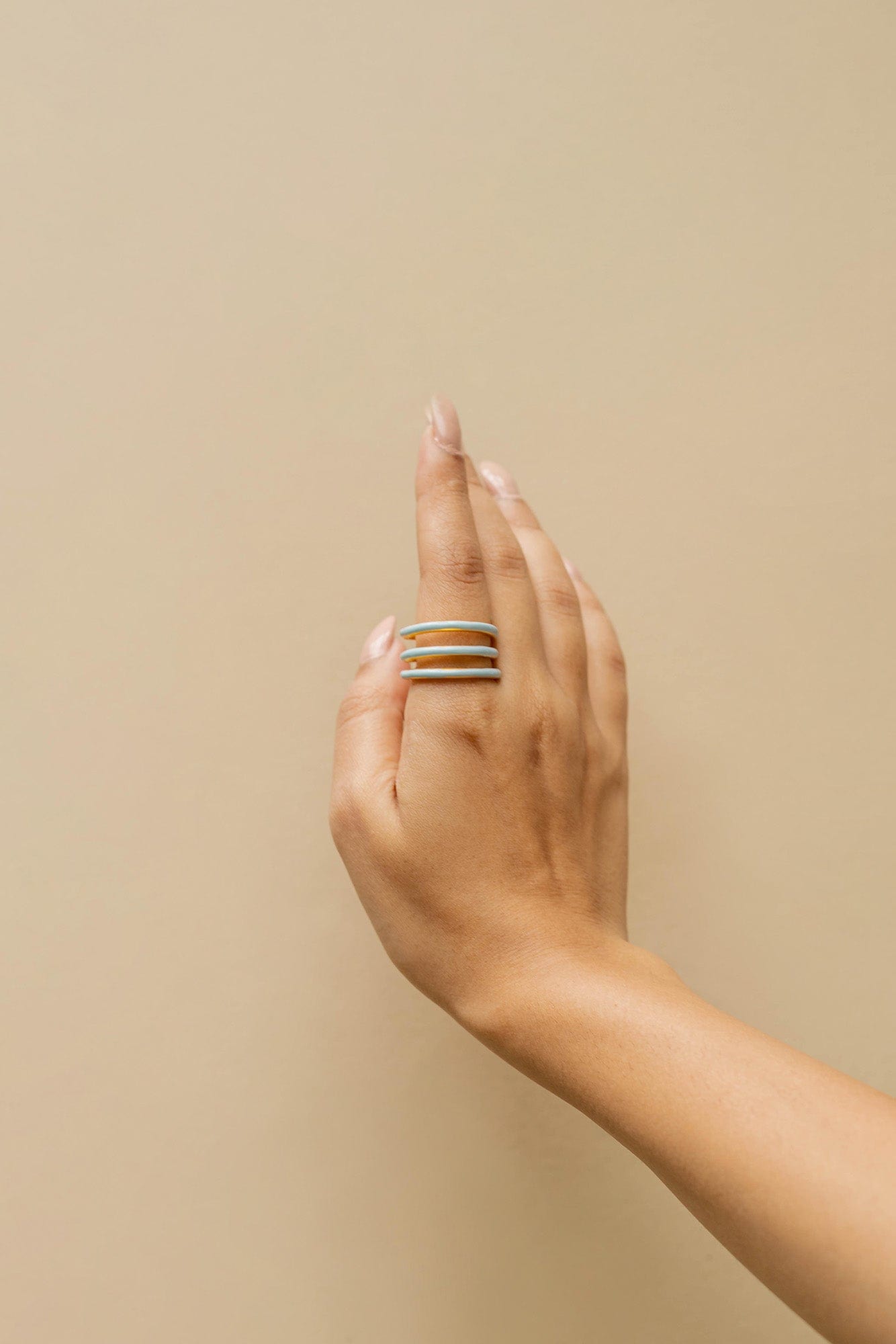 Mia spiral ring