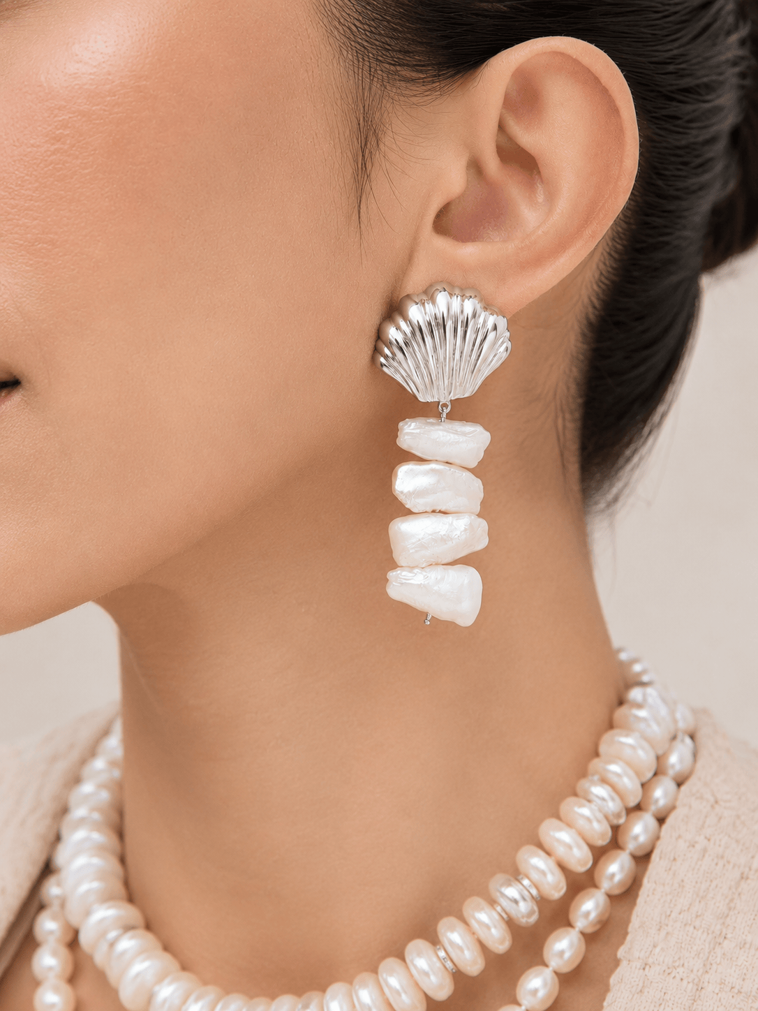 Isla Pearl Earrings