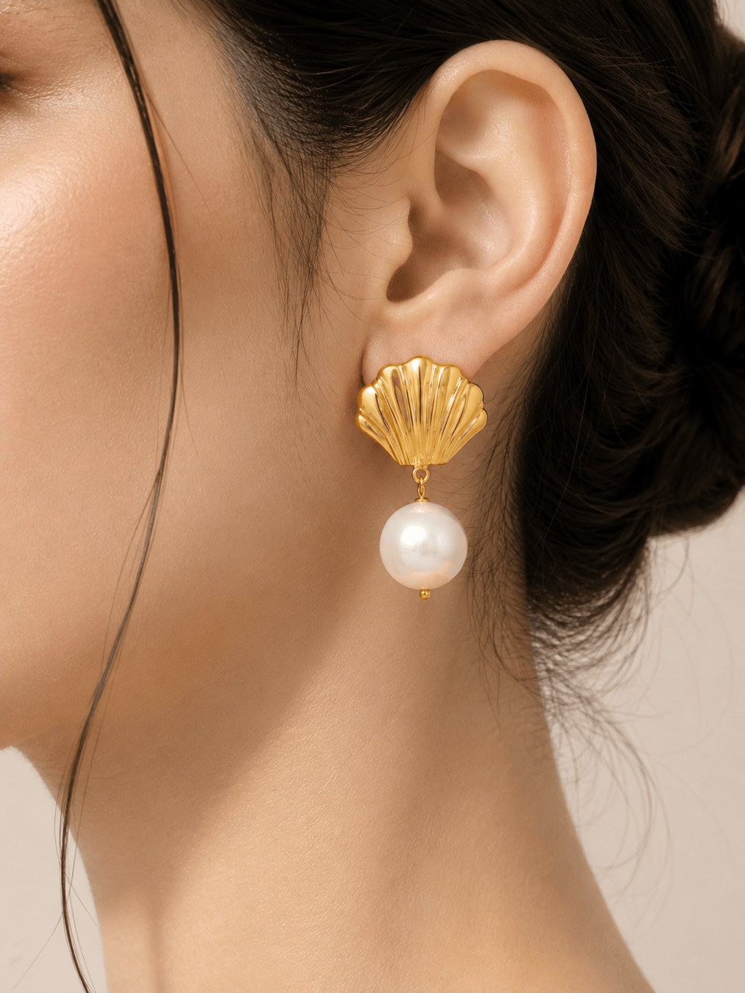 Mare Pearl Earrings