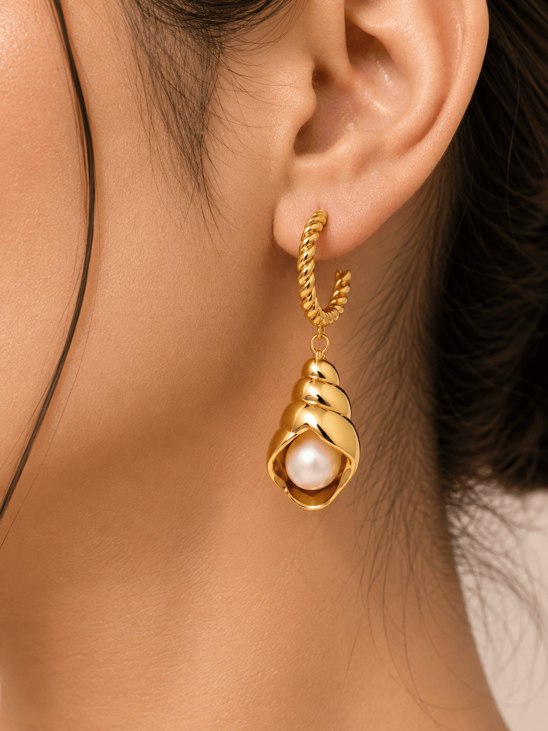 Pearlcrest drop earrings