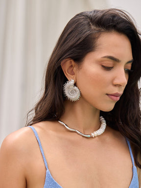 Coquille Earrings