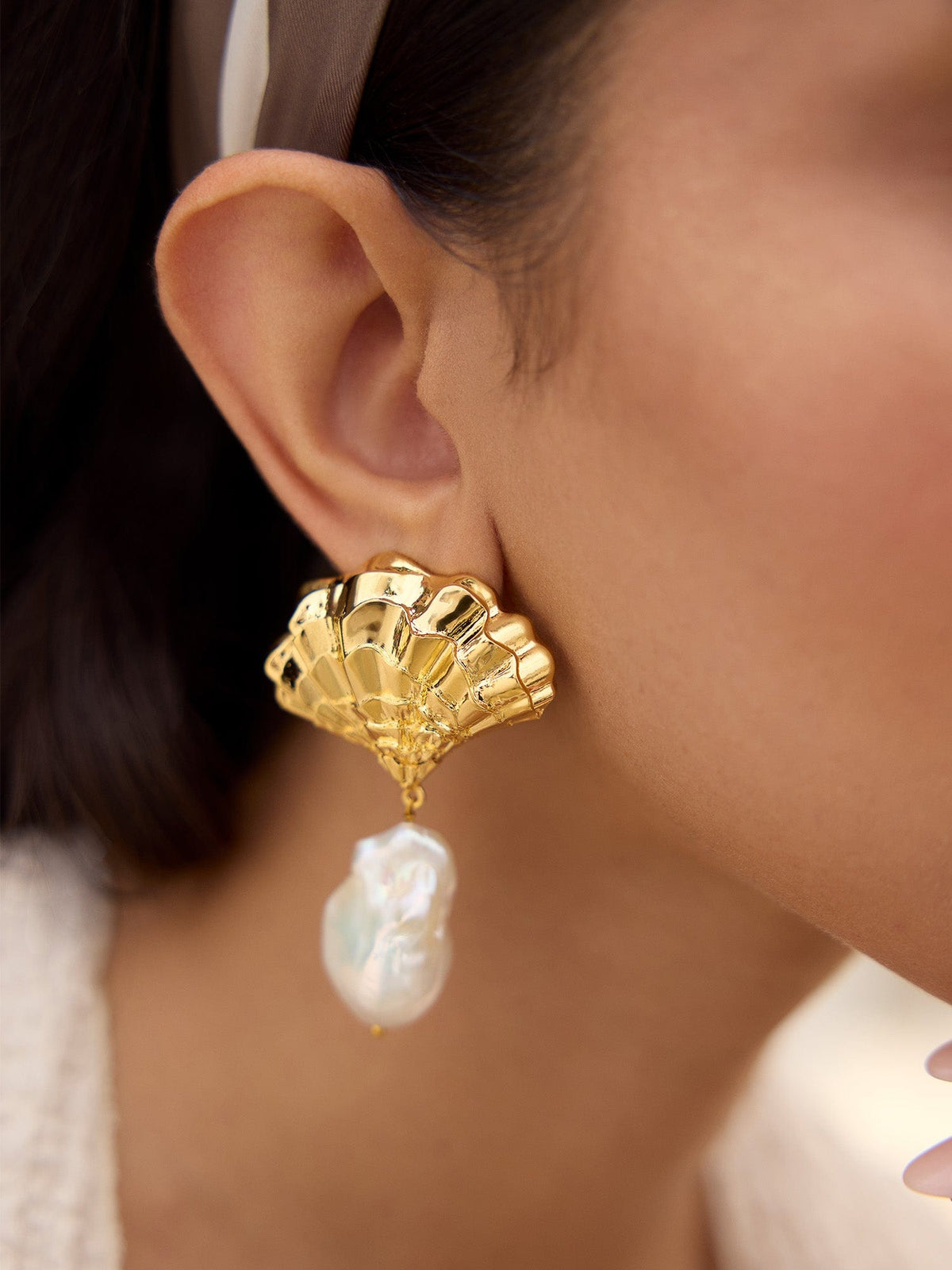 Aurelia Shell Earrings