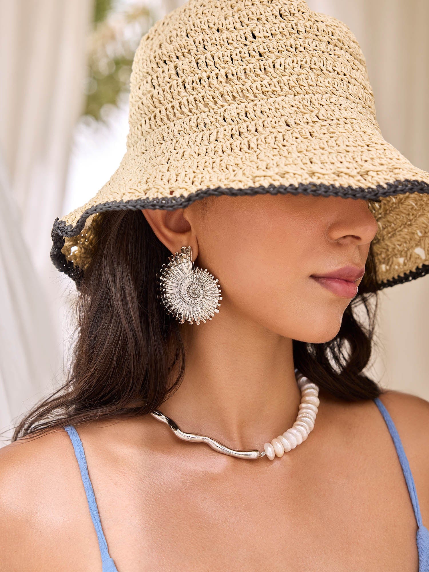 Pearlcrest Necklace