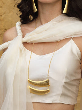 Chiseled horn necklace