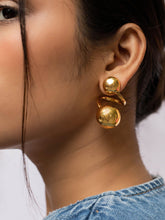 Olivia earrings